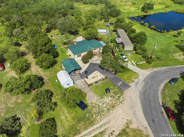 321 County Road 4614 Castroville, TX 78009