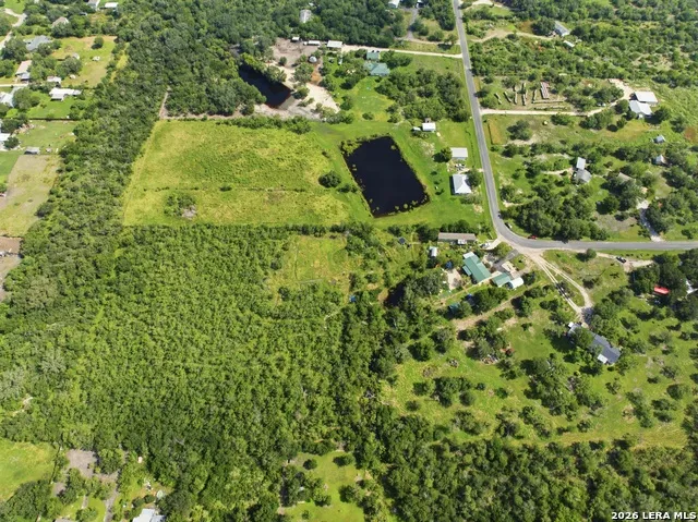 321 County Road 4614 Castroville, TX 78009