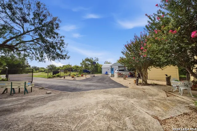 321 County Road 4614 Castroville, TX 78009