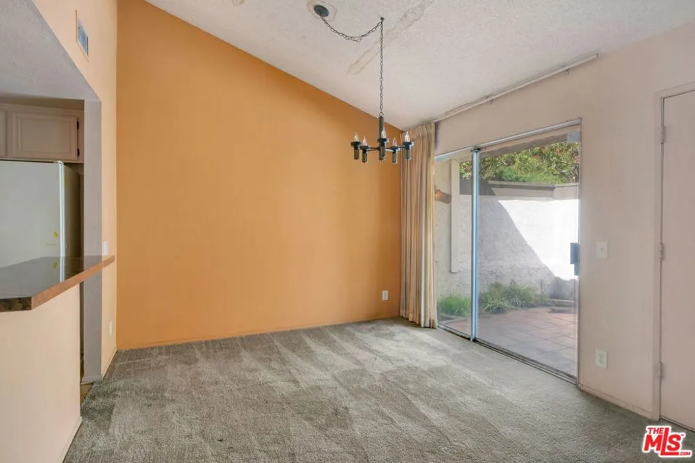 17105 Palisades Circle Pacific Palisades, CA 90272