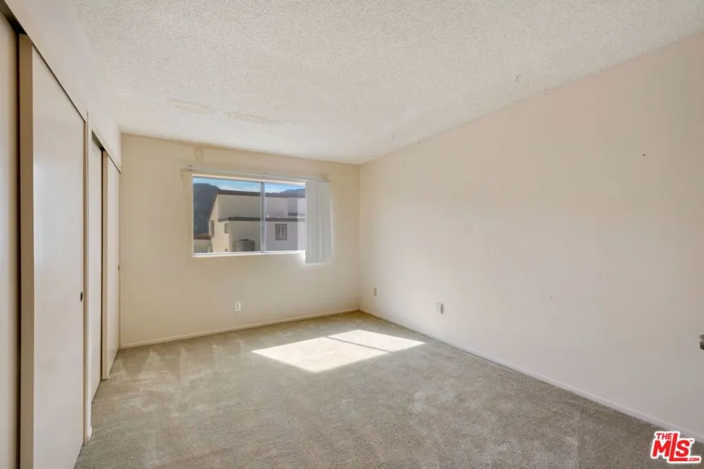 17105 Palisades Circle Pacific Palisades, CA 90272