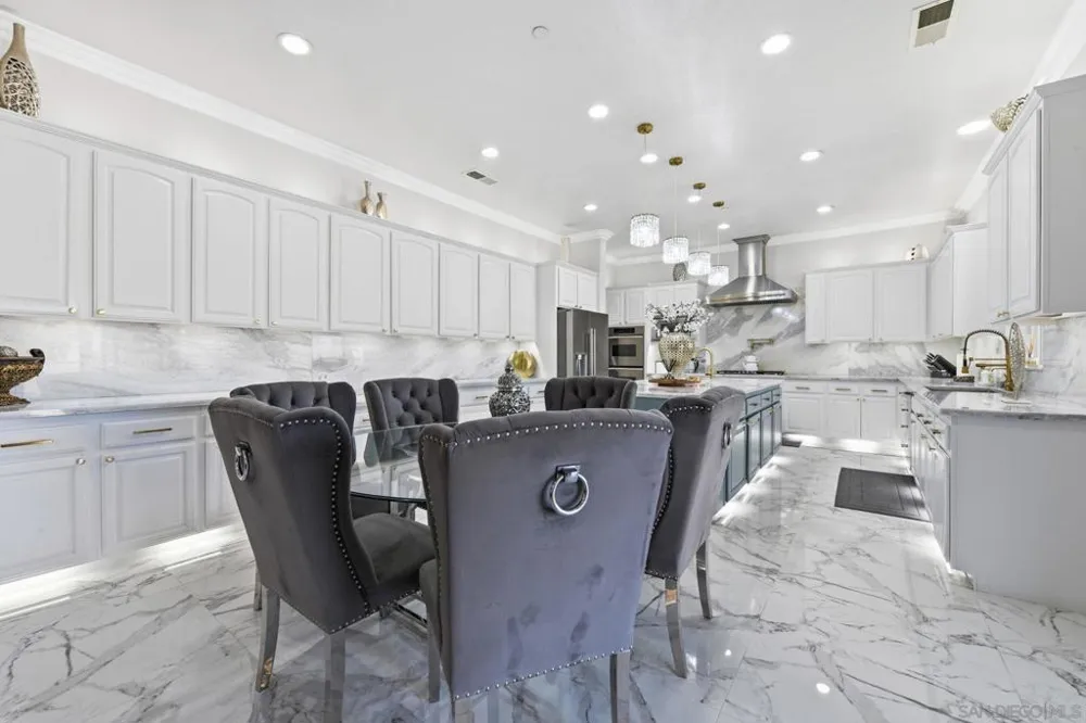3520 Cockatoo Ct. Oceanside, CA 92057