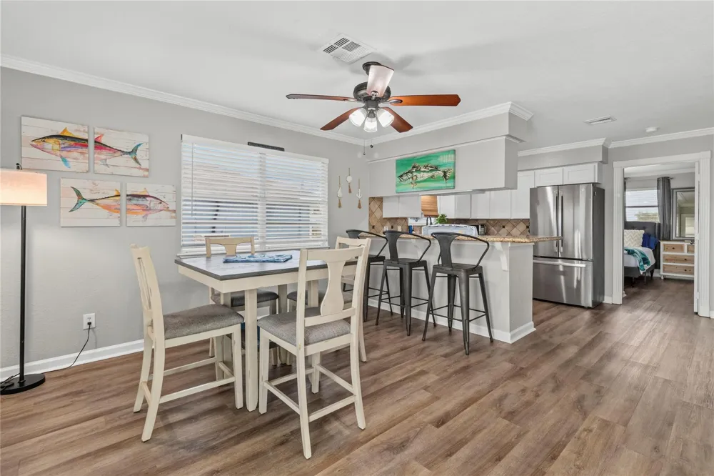 250 Barracuda Street Bayou Vista, TX 77563