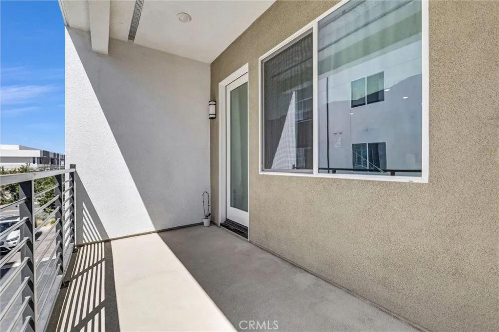 143 Baluster Irvine, CA 92618