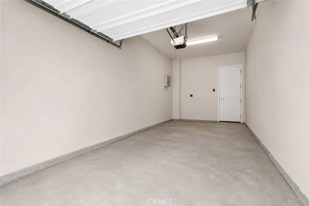 143 Baluster Irvine, CA 92618