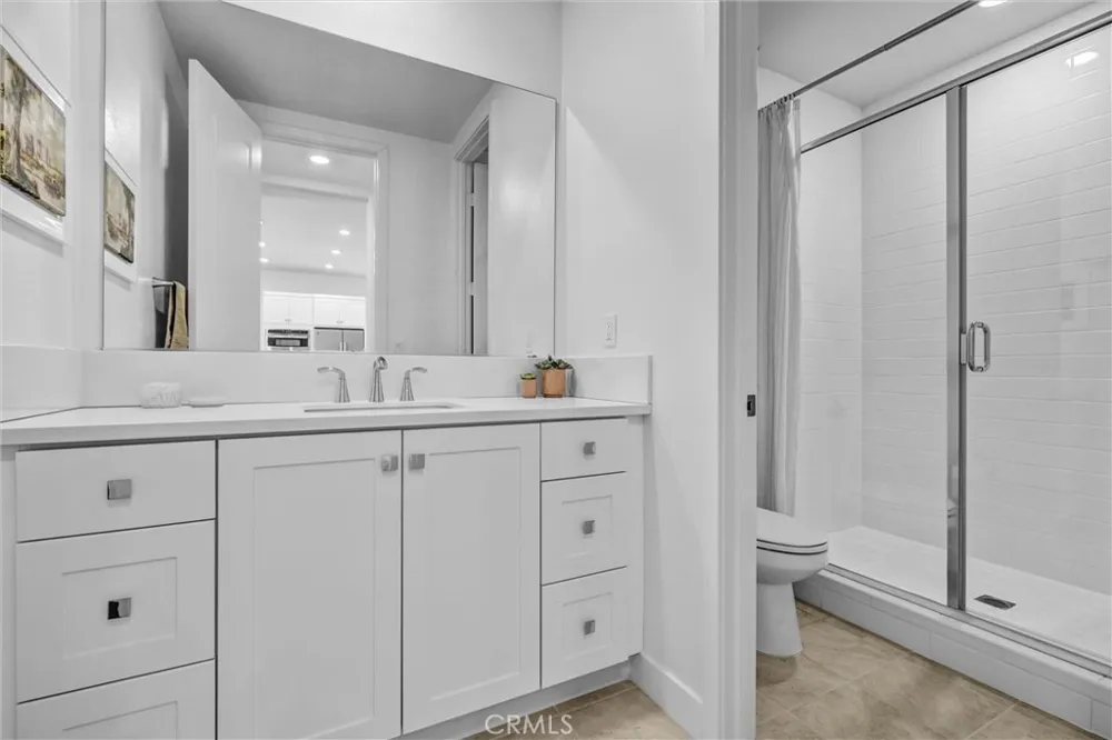 143 Baluster Irvine, CA 92618