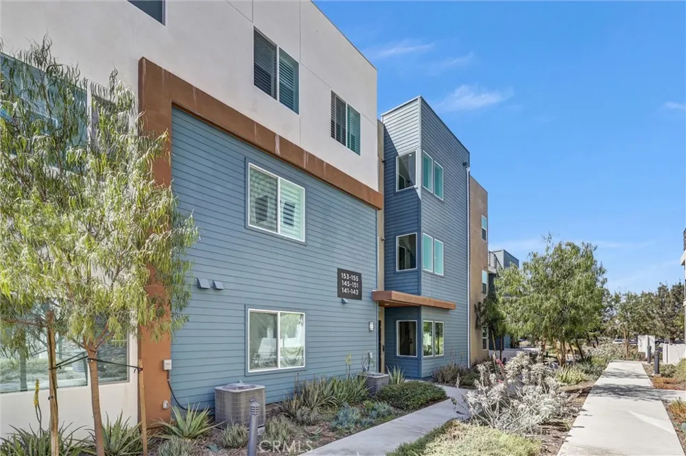 143 Baluster Irvine, CA 92618