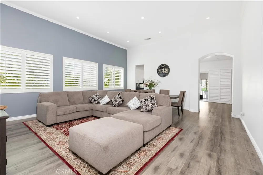 13482 Redwood Rancho Cucamonga, CA 91739