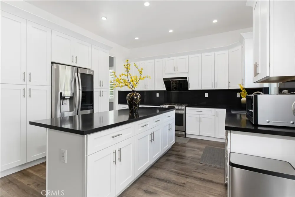 13482 Redwood Rancho Cucamonga, CA 91739