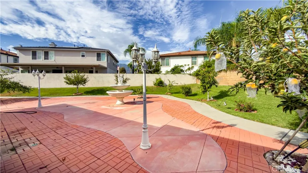 13482 Redwood Rancho Cucamonga, CA 91739