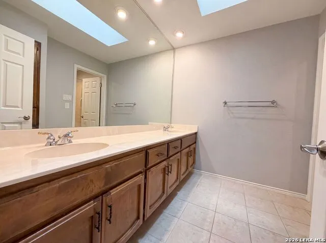 1930 SHADOW PARK ST San Antonio, TX 78232
