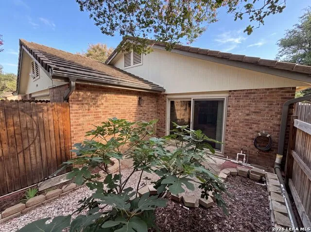 1930 SHADOW PARK ST San Antonio, TX 78232