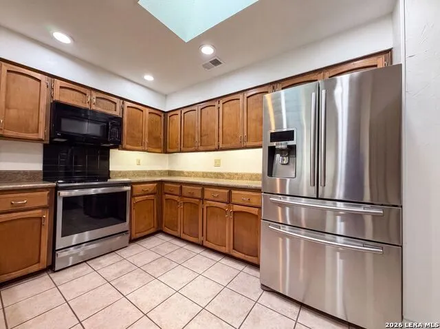 1930 SHADOW PARK ST San Antonio, TX 78232