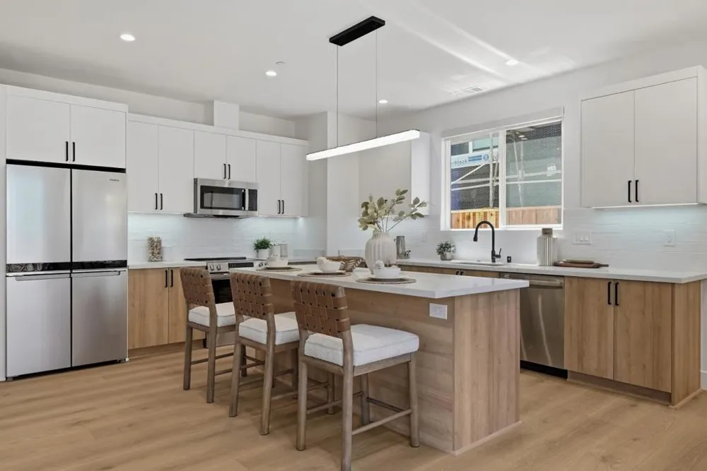 24 Silver Elm Court San Jose, CA 95127