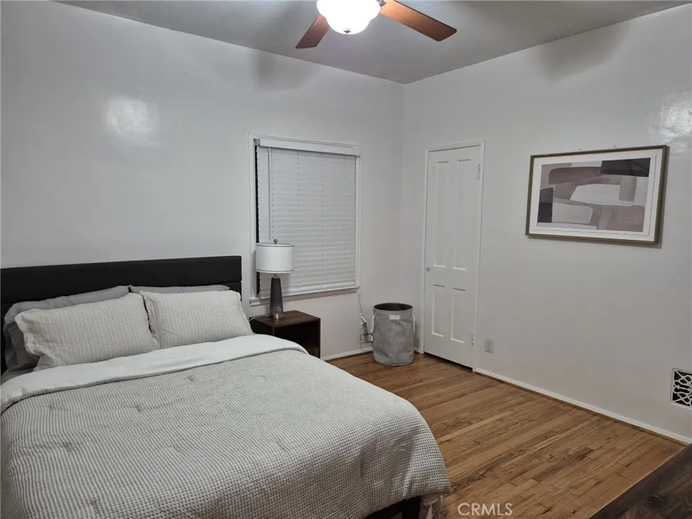 4228 8th Avenue Los Angeles, CA 90008