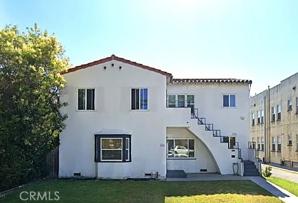 4228 8th Avenue Los Angeles, CA 90008