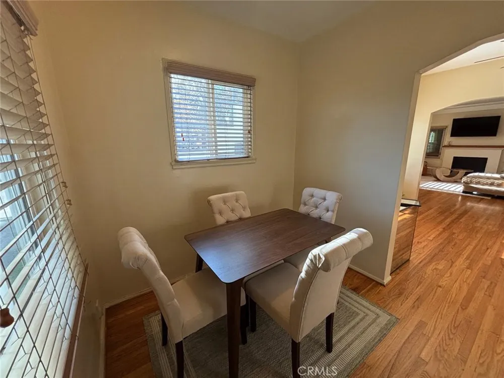 4228 8th Avenue Los Angeles, CA 90008