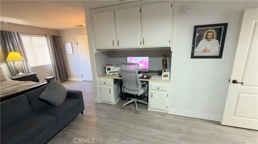 13491 Iroquois Apple Valley, CA 92308