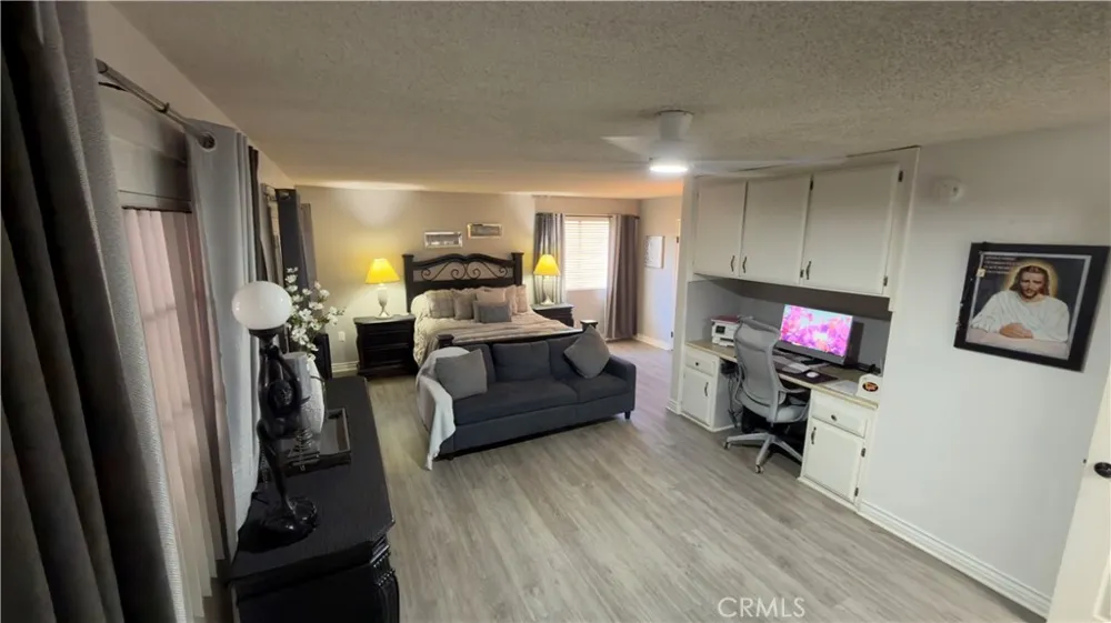 13491 Iroquois Apple Valley, CA 92308