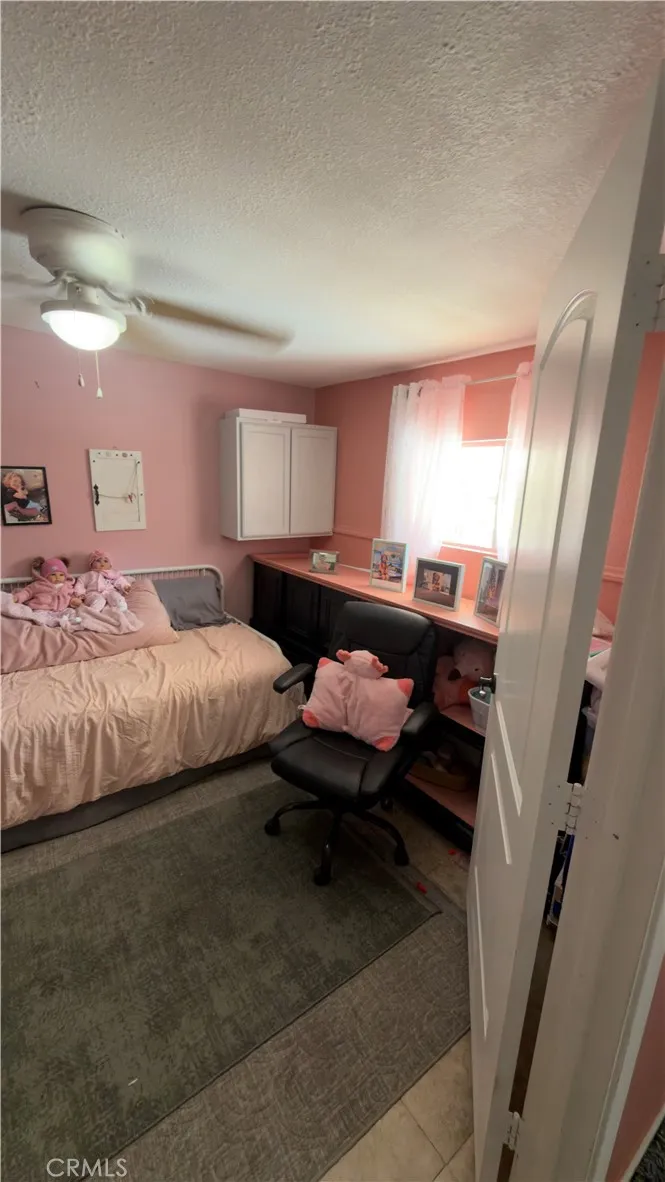 13491 Iroquois Apple Valley, CA 92308