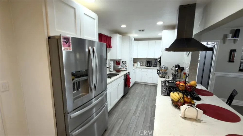 13491 Iroquois Apple Valley, CA 92308