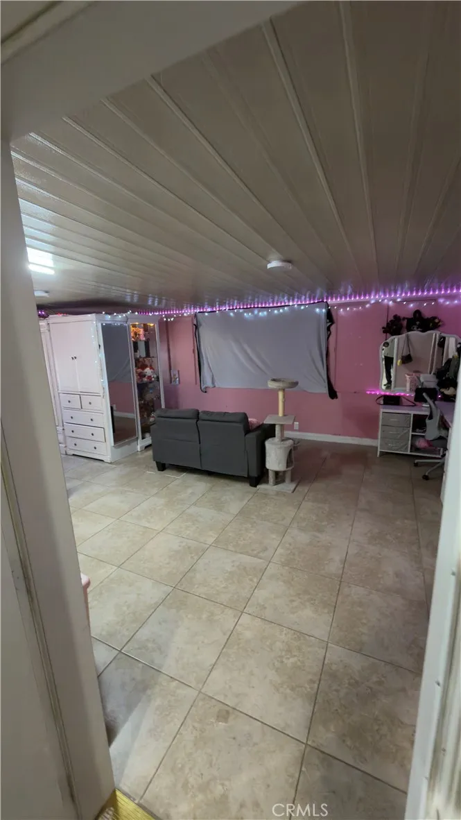 13491 Iroquois Apple Valley, CA 92308