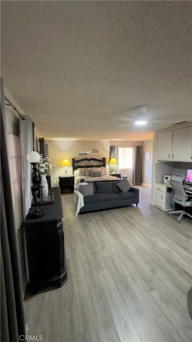 13491 Iroquois Apple Valley, CA 92308