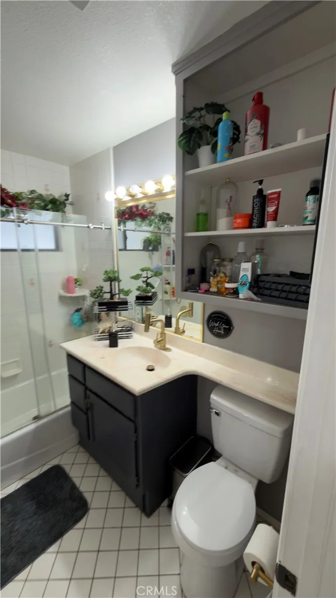 13491 Iroquois Apple Valley, CA 92308