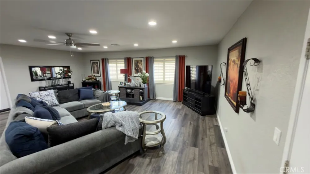 13491 Iroquois Apple Valley, CA 92308