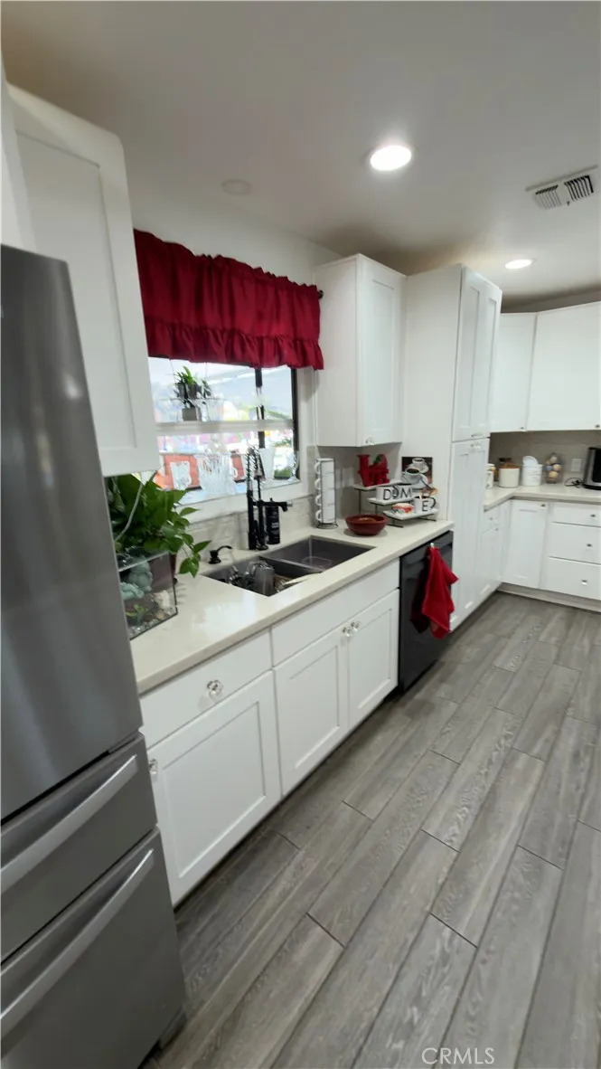13491 Iroquois Apple Valley, CA 92308