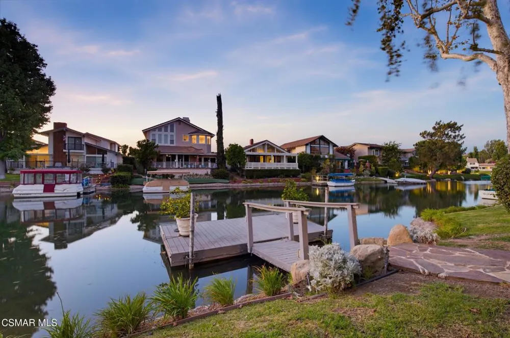 3927 Fairbreeze Circle Westlake Village, CA 91361