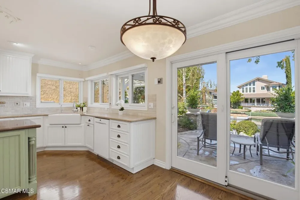 3927 Fairbreeze Circle Westlake Village, CA 91361