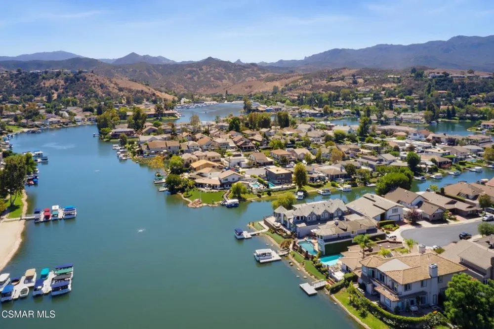 3927 Fairbreeze Circle Westlake Village, CA 91361