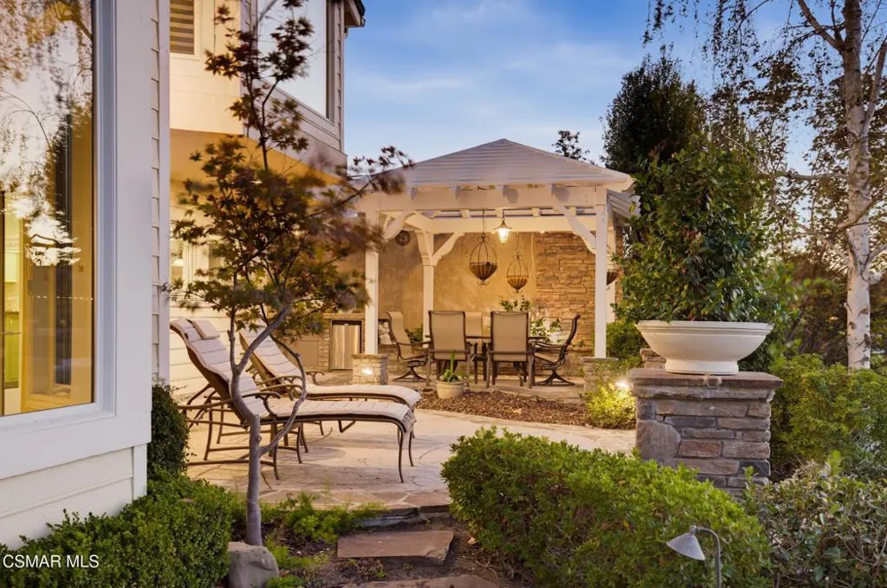 3927 Fairbreeze Circle Westlake Village, CA 91361