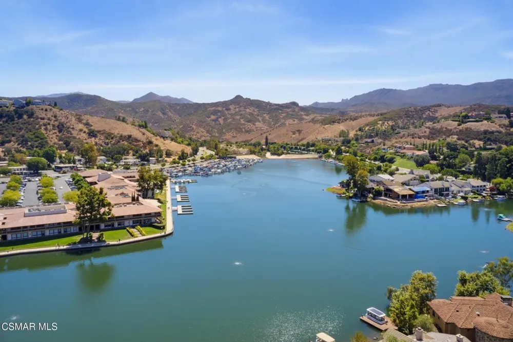 3927 Fairbreeze Circle Westlake Village, CA 91361