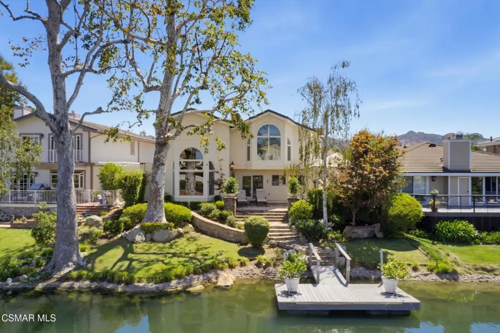 3927 Fairbreeze Circle Westlake Village, CA 91361