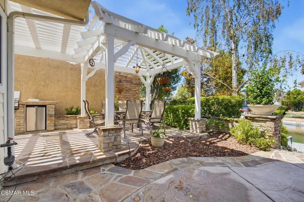 3927 Fairbreeze Circle Westlake Village, CA 91361