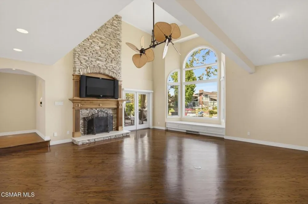 3927 Fairbreeze Circle Westlake Village, CA 91361