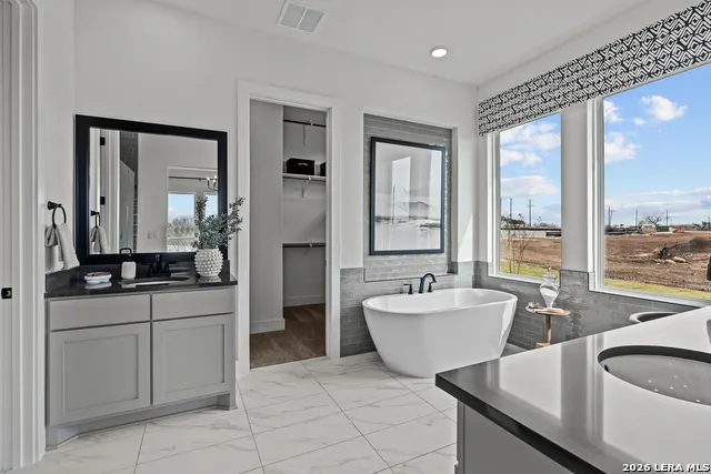 615 Lago Landing San Antonio, TX 78263