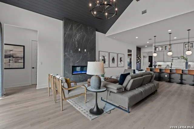 615 Lago Landing San Antonio, TX 78263