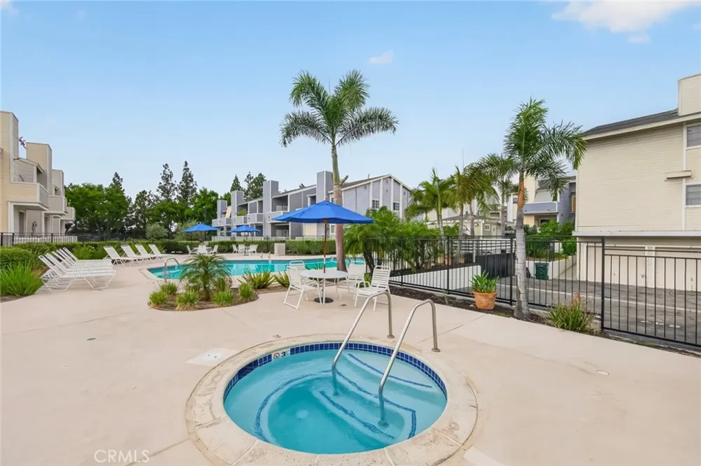 777 S Citrus #217 Azusa, CA 91702