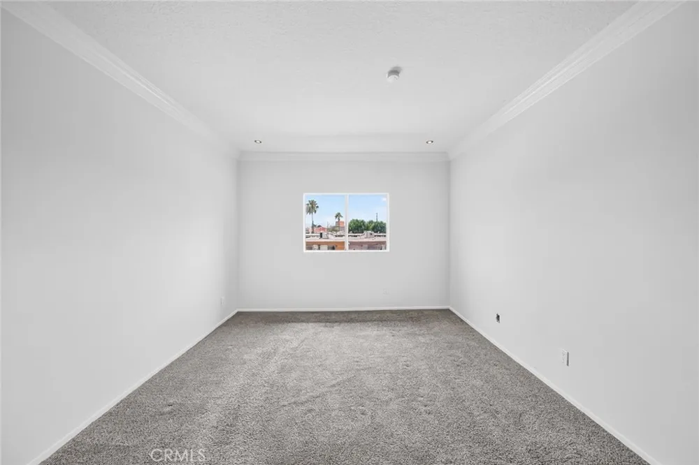777 S Citrus #217 Azusa, CA 91702