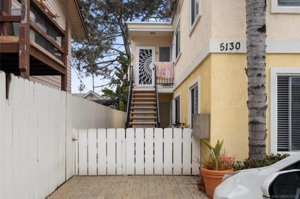 5130 Long Branch Avenue #B San Diego, CA 92107