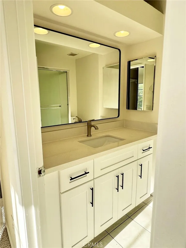 3 Starfall #2 Irvine, CA 92603