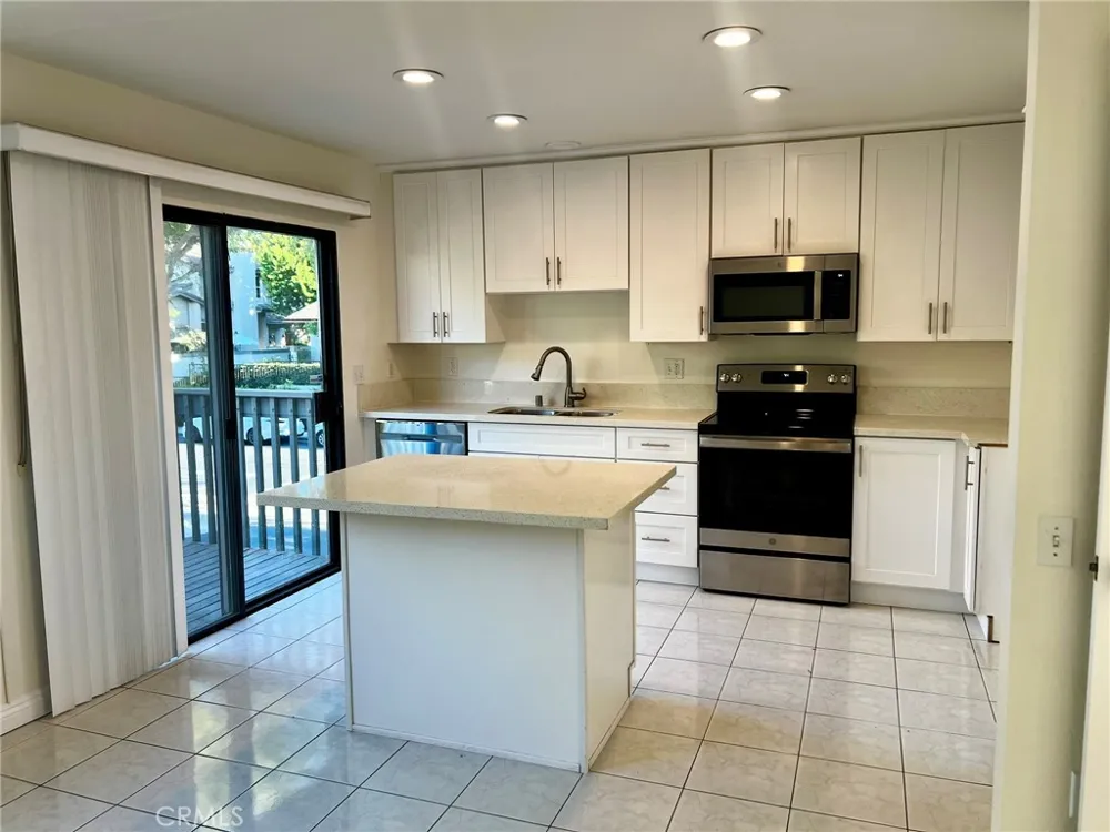 3 Starfall #2 Irvine, CA 92603