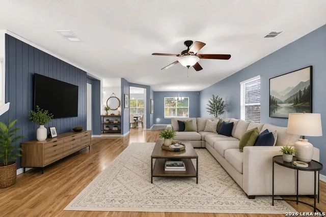 6318 Regency Wood San Antonio, TX 78249