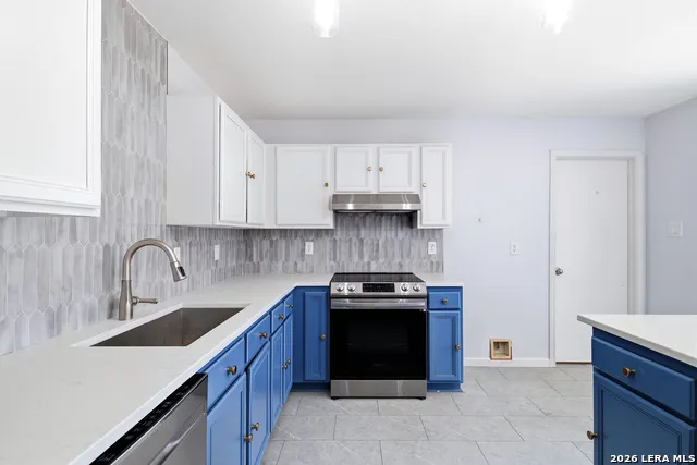 6318 Regency Wood San Antonio, TX 78249