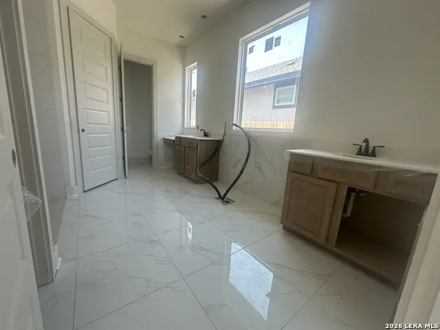 9510 Luke Path San Antonio, TX 78254