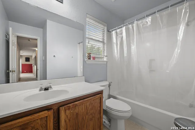 713 FALL CREEK DR Leander, TX 78641