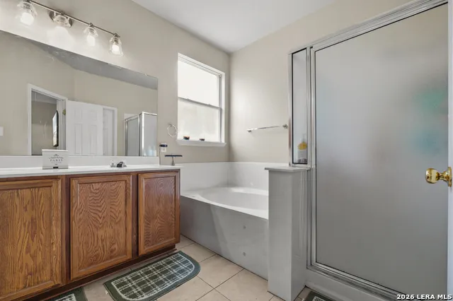 713 FALL CREEK DR Leander, TX 78641